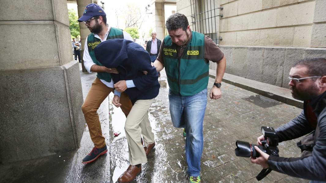 Задержание одного из подозреваемых в коррупции должностных лиц в ходе операции «Геракл»