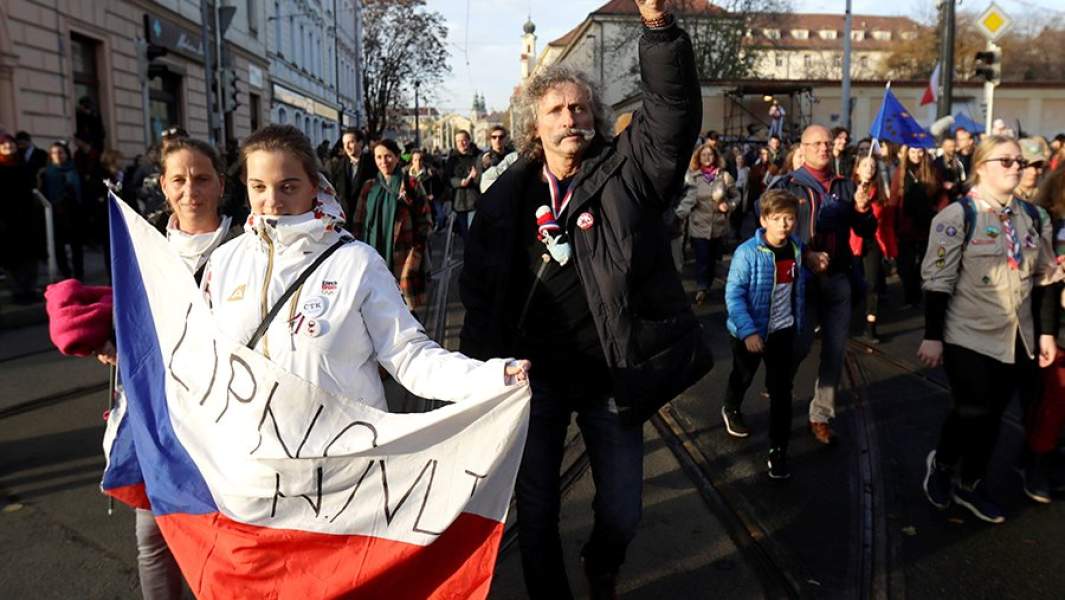 Шествие в 30-ю годовщину «Бархатной революции» в Праге. 17 ноября 2019 года