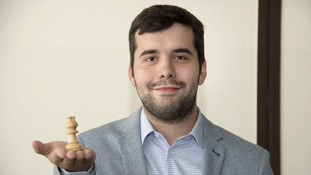 Российский гроссмейстер Ян Непомнящий