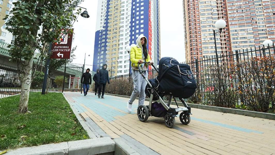 Молодая мама