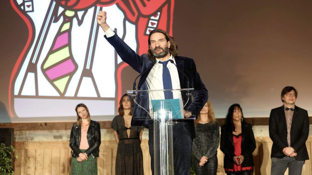 Фредерик Бегбедер присутствует на церемонии закрытия русского кинофестиваля 26-ого ноября 2016 в Honfleur, Франция