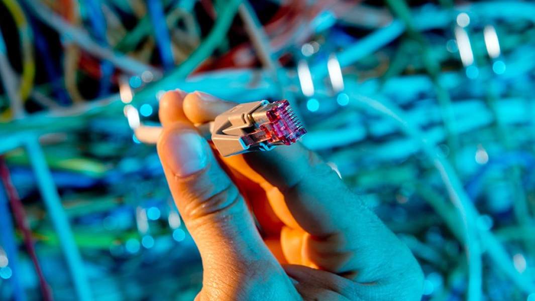 Интернет кабель