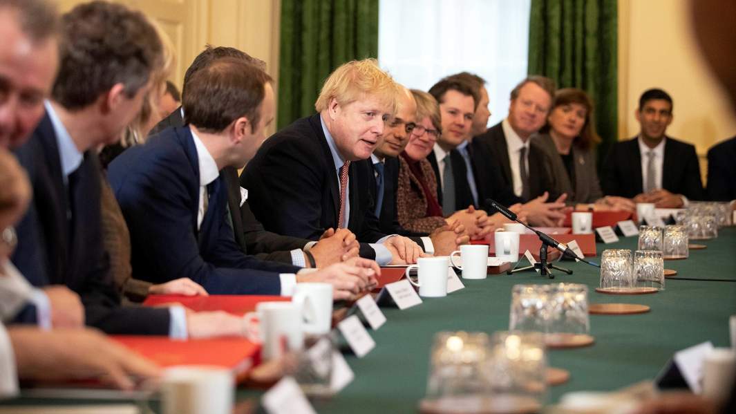 Борис Джонсон на первом после победы на парламентских выборах заседании кабинета министров