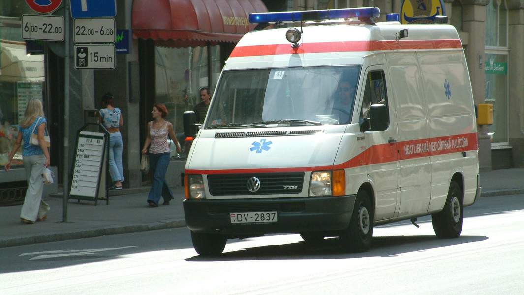 Скорая помощь на улицах Риги