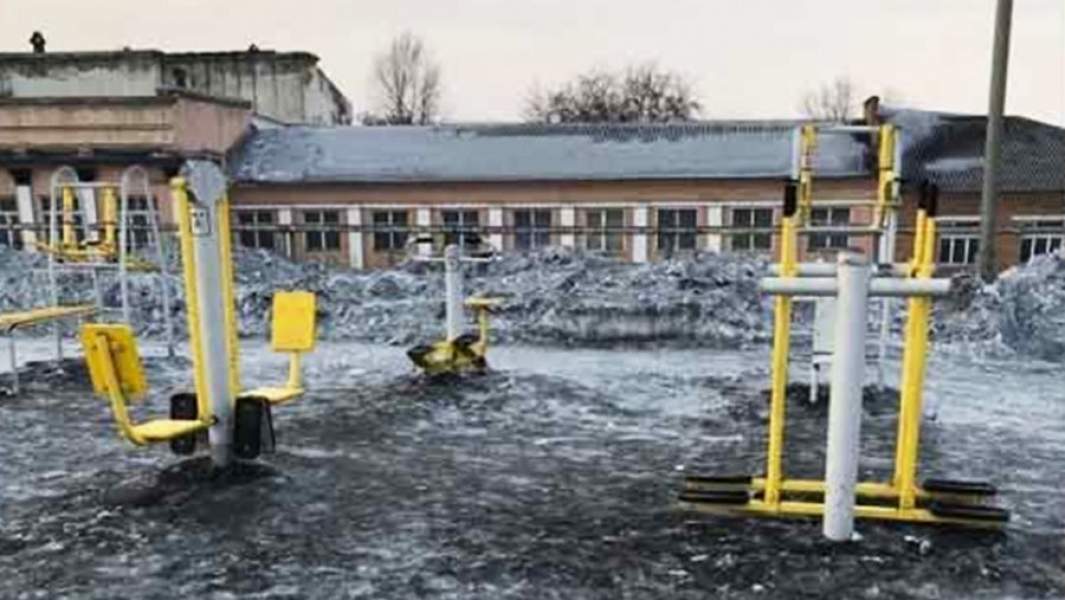 Черный снег