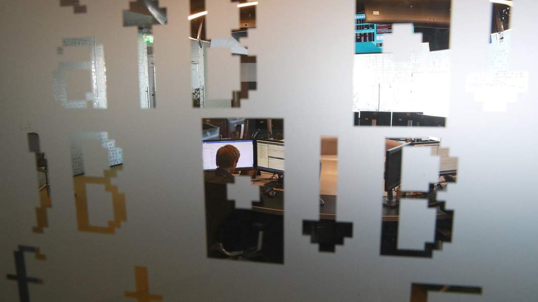 Человек за компьютером