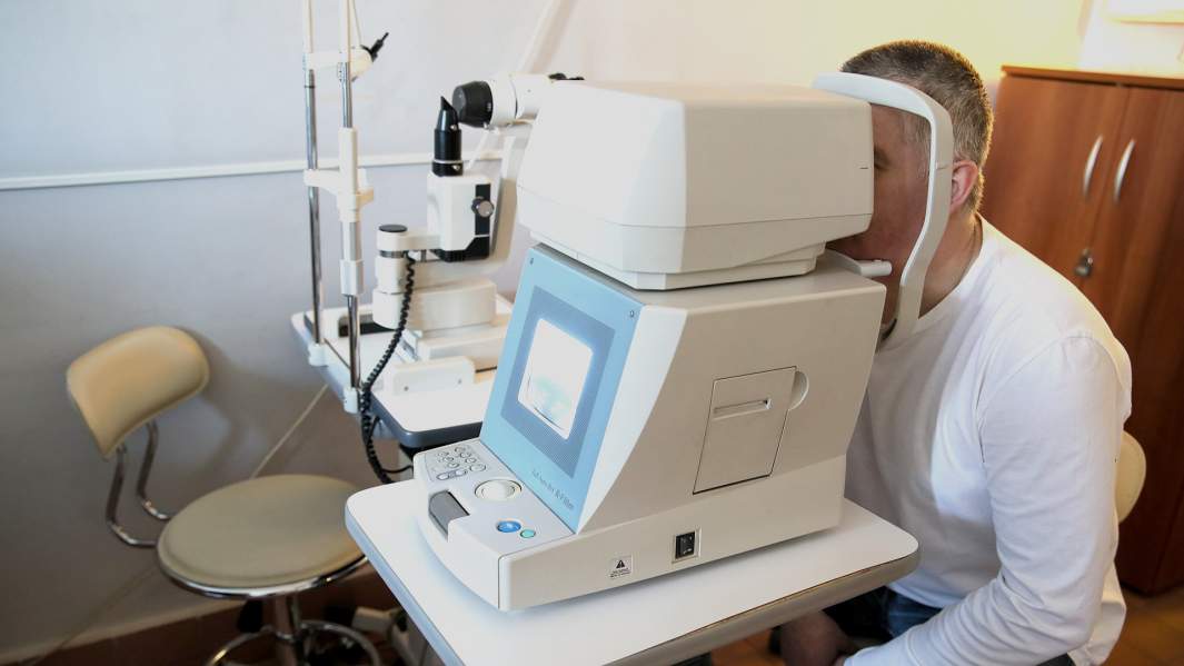 пенсионер в поликлники 