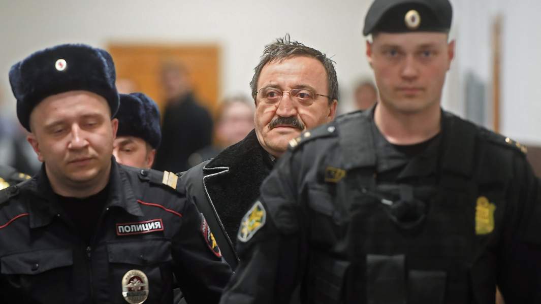 Руководитель управления Федеральной антимонопольной службы России по Дагестану Курбан Кубасаев в Басманном суде Москвы