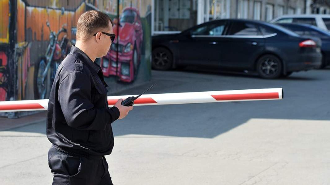 охрана охранник