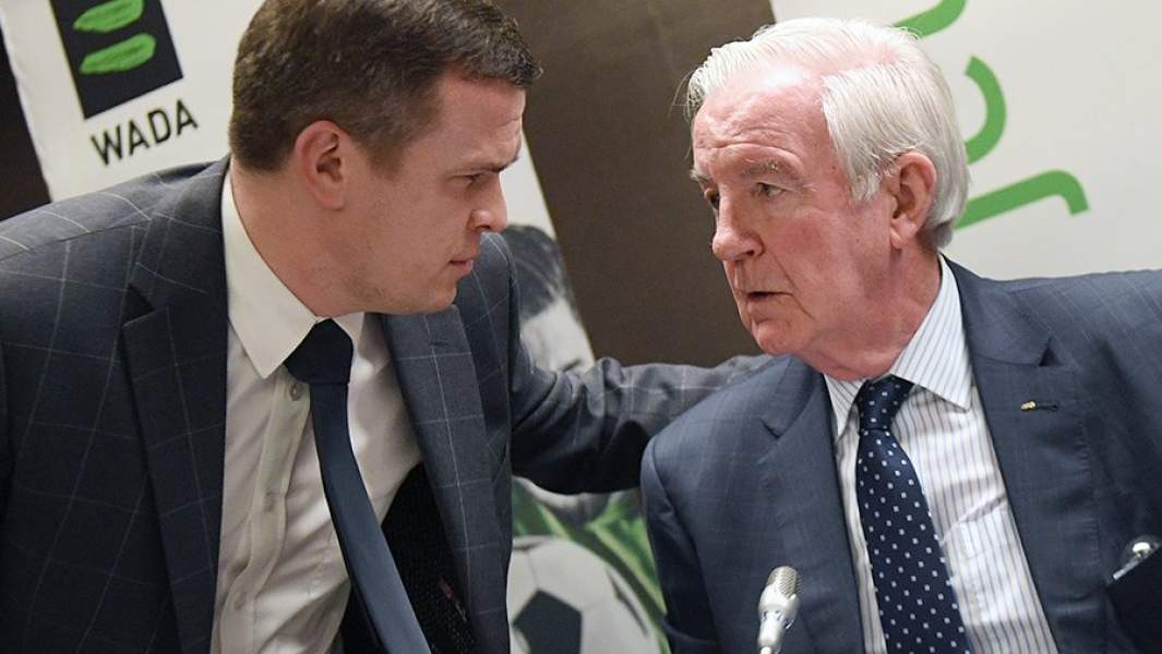 Министр спорта и туризма Польши, кандидат на пост нового президента Всемирного антидопингового агентства Витольд Банька и президент Всемирного антидопингового агентства Крейг Риди на пресс-конференции по итогам заседания исполнительного комитета Всемирного антидопингового агентства в Лозанне