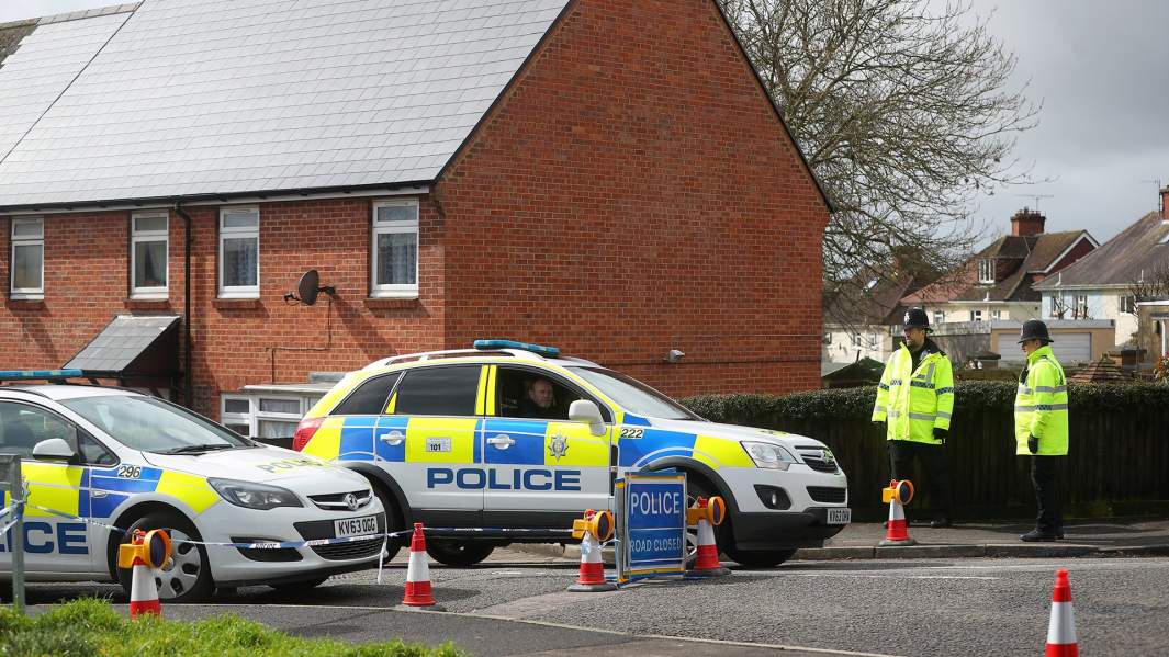 Полицейские у дома Сергея Скрипаля