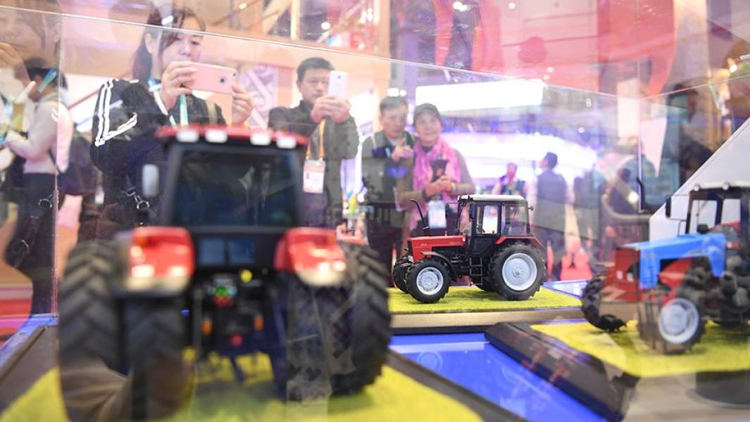 Павильон Беларуси, представленный на первой Китайской международной выставке импортных товаров