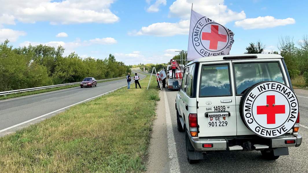 донбасс красный крест