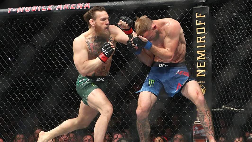 Бой Конора Макгрегора с Дональдом Серроне