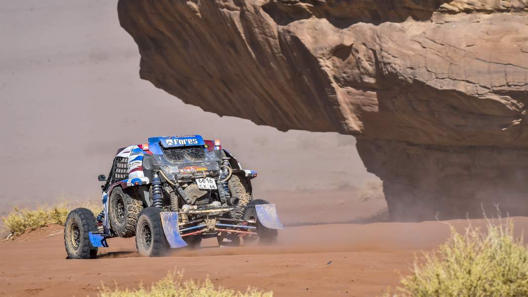 Экипаж Сергея Карякина на ралли «Дакар-2020»