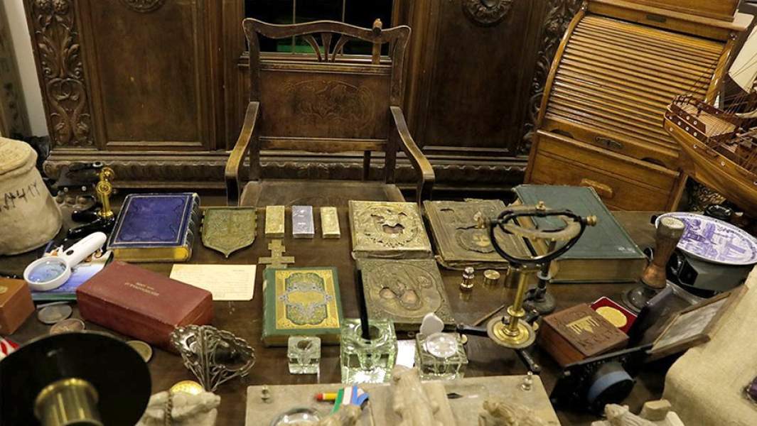 Часть коллекции великого князя Николая Константиновича Романова, найденная в подвале особняка в центре Ташкента