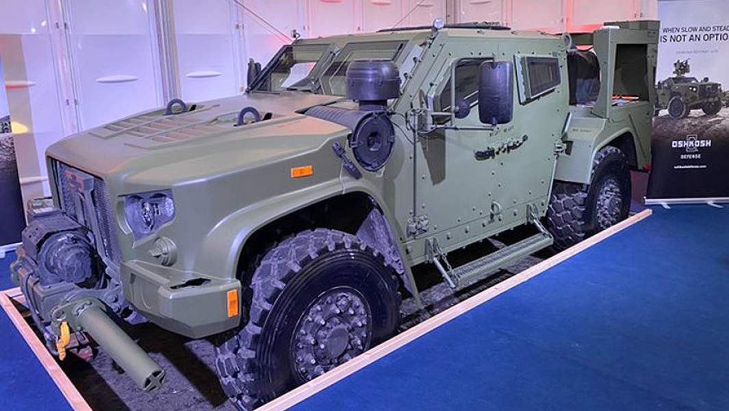 Американский JLTV на конференции IAV 2020 в Лондоне