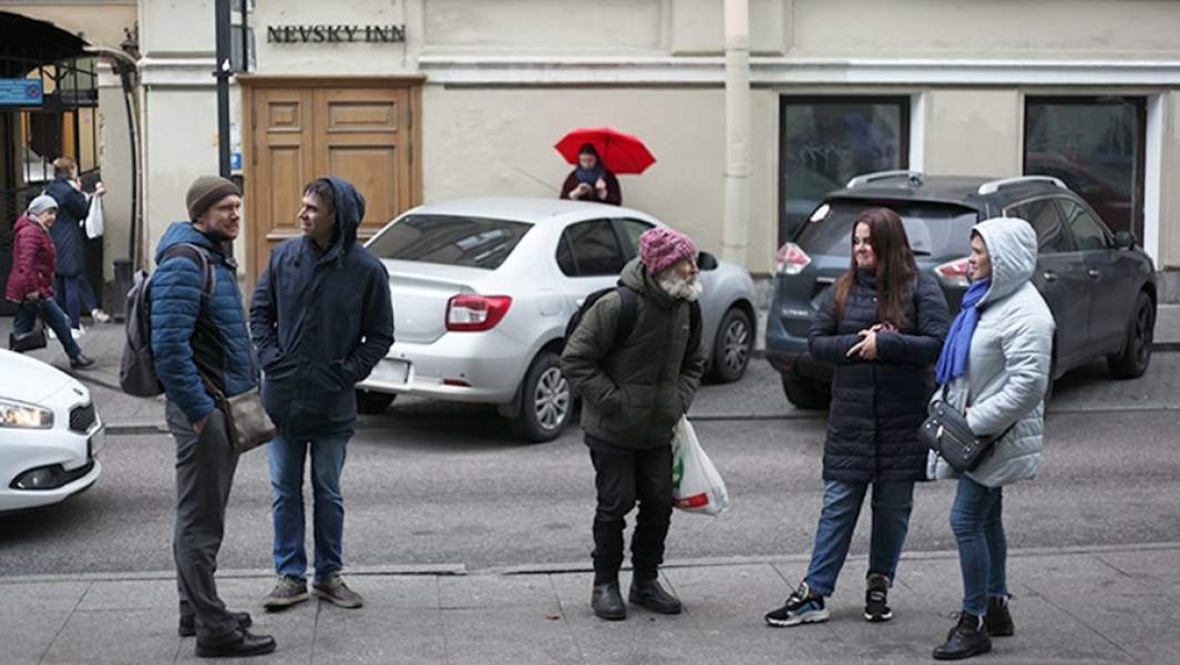 Вячеслав Раснер проводит экскурсию