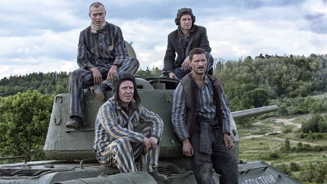 Кадр из фильма «Т-34»