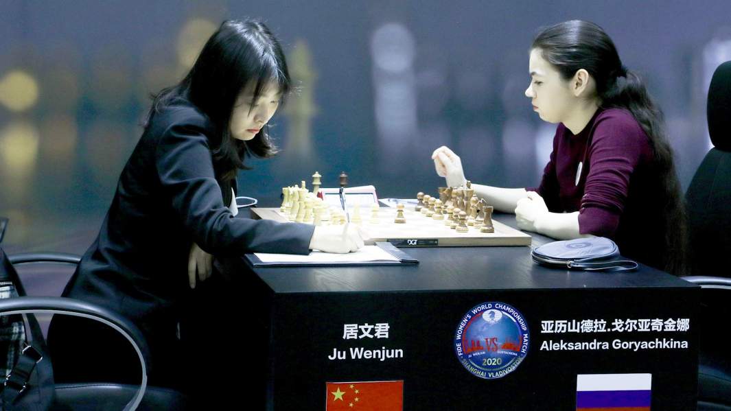 Во время матча за звание чемпионки мира по шахматам между Александрой Горячкиной и Цзюй Вэньцзюнь