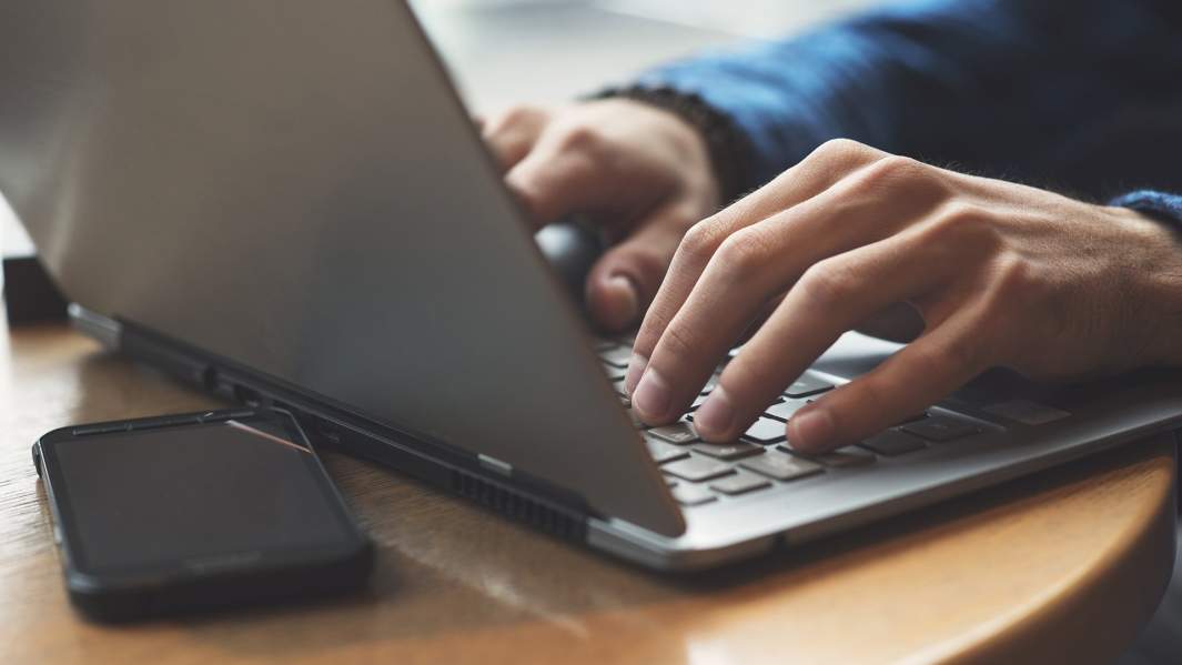 Либо плохо либо никак: борьбу с наркопиаром в интернете узаконят