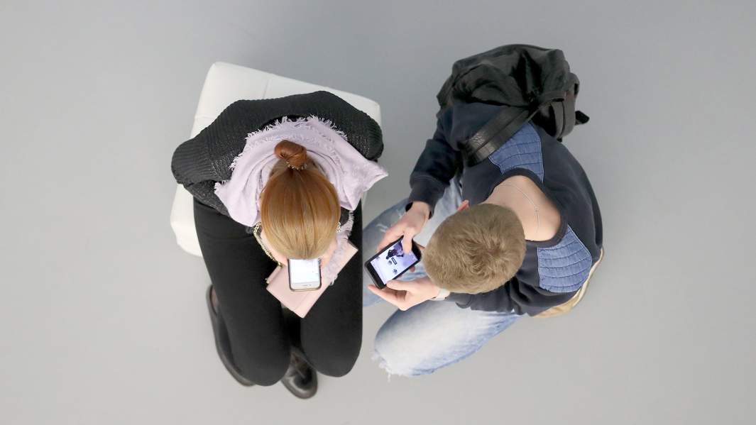 соцсети  общение телефон