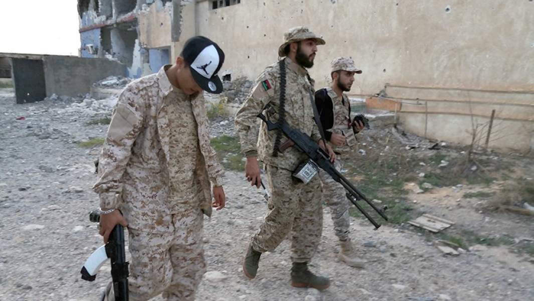 Бойцы Правительства национального согласия Ливии в пригороде Триполи