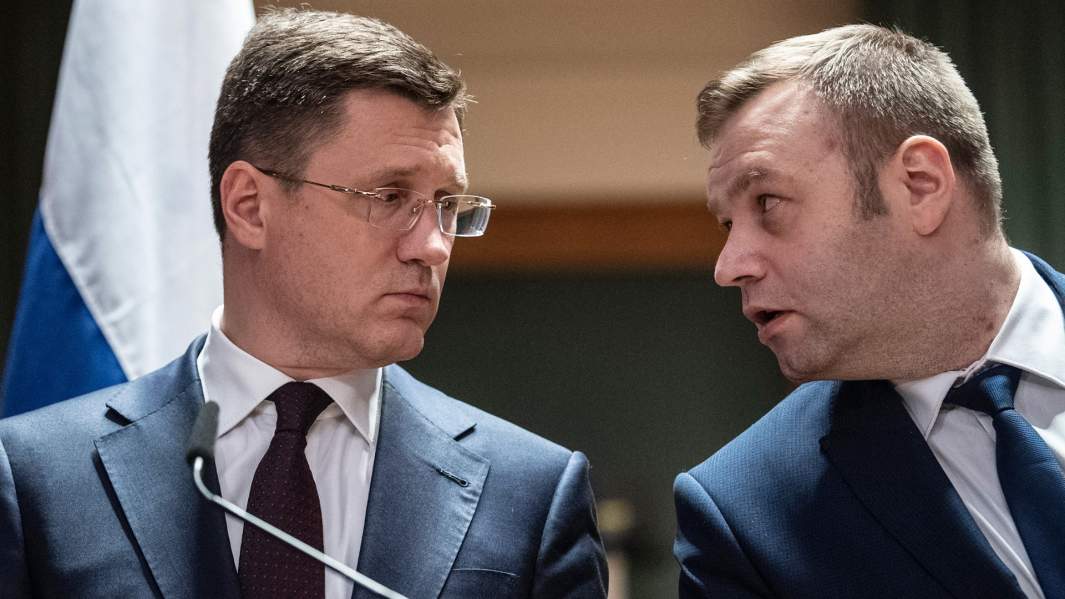 Министр энергетики РФ Александр Новак и министр энергетики и окружающей среды Украины Алексей Оржель во время пресс-конференции после трехсторонних переговоров между Россией, ЕС и Украиной по газу