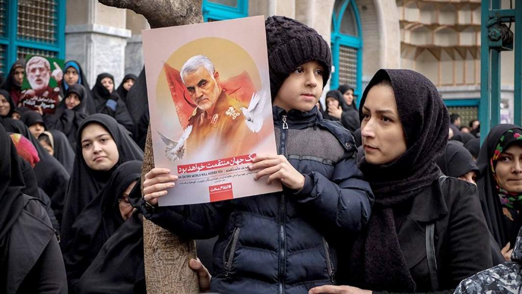 Акция протеста в Тегеране после смерти генерала Касема Сулеймани в результате ударов США по Багдаду. 4 января 2020 года