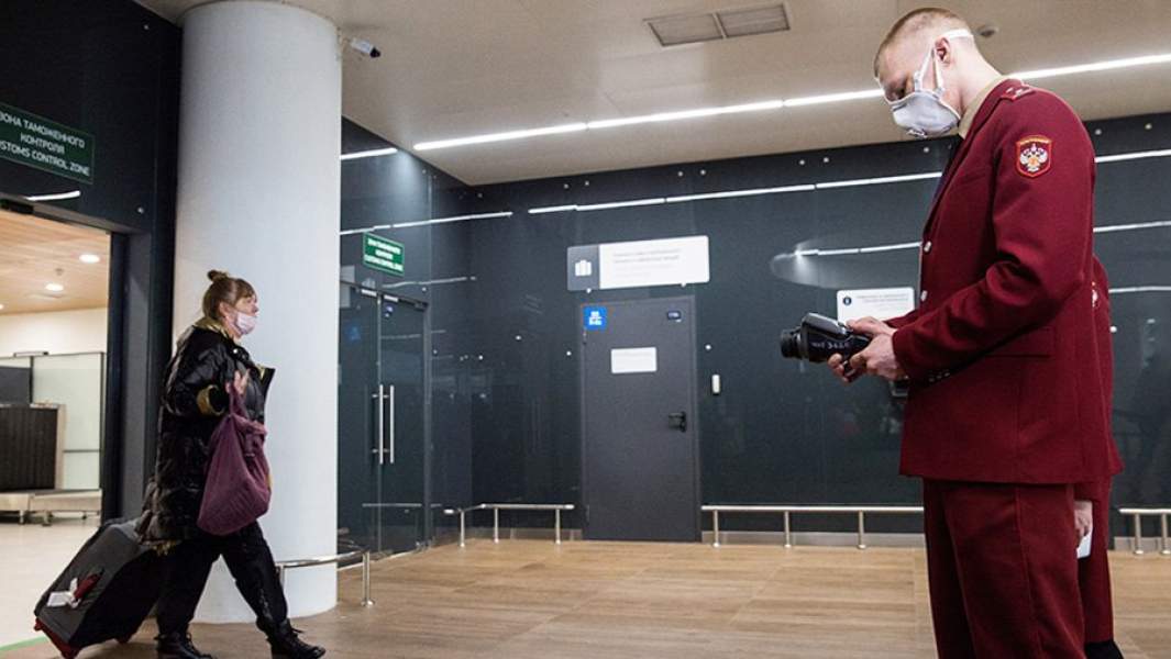 Сотрудник санитарно-карантинного пункта