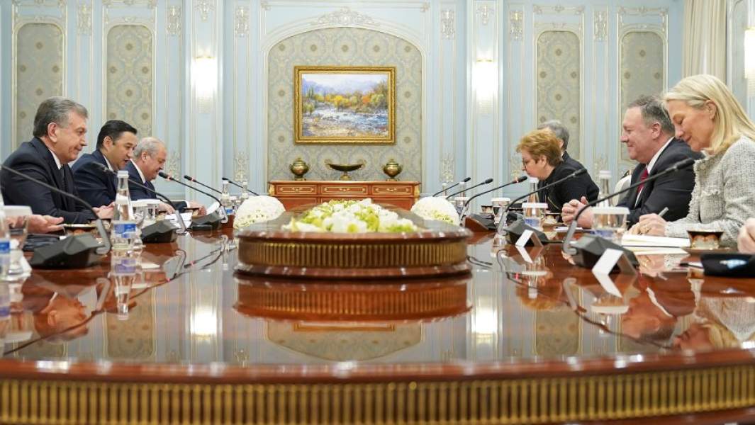 Президент Узбекистана Шавкат Мирзиёев и госсекретарь США Майк Помпео во время встречи в Ташкенте. 3 февраля 2020 года