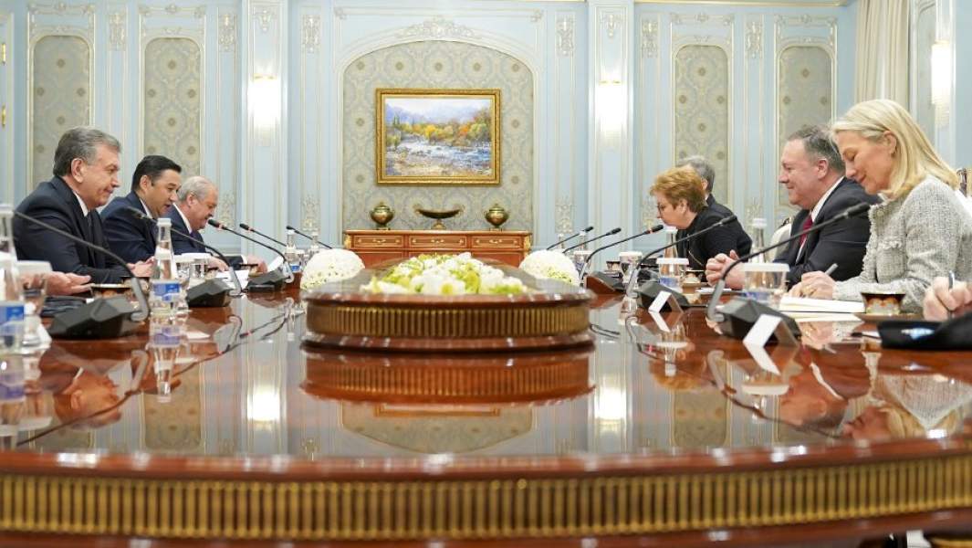 Президет Узбекистана Шавкат Мирзиёев и госсекретарь США Майк Помпео во время переговоров в Ташкенте. 3 февраля 2020 года
