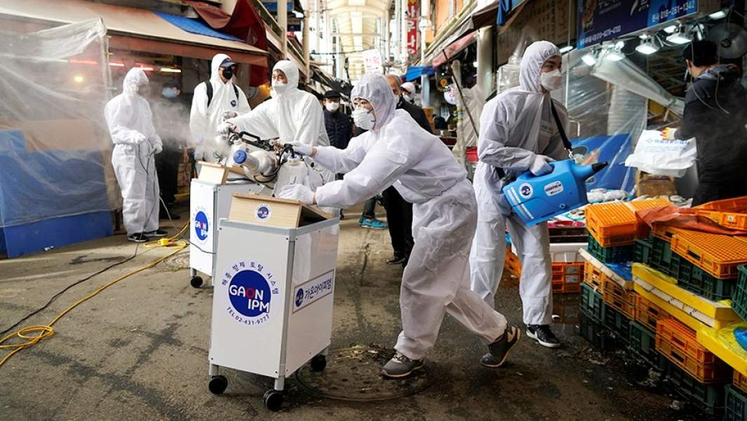 Дезинфекция на улицах Сеула