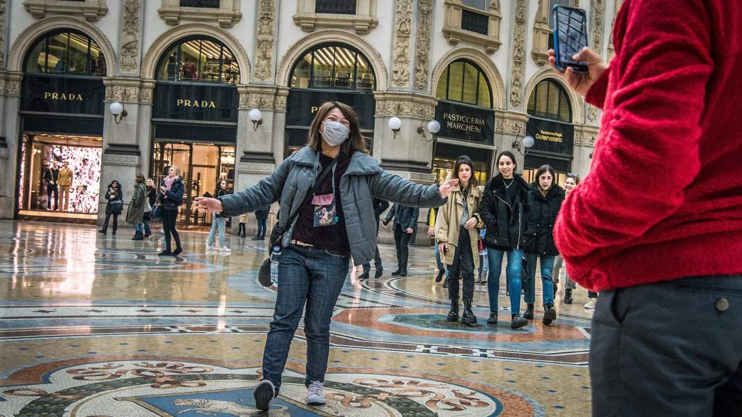 Туристы в Милане