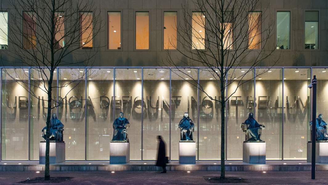 Верховный суд в Нидерландах