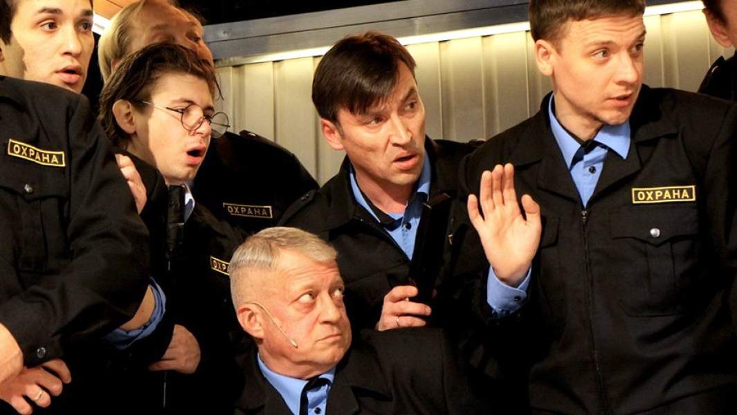 Сцена из спектакля «Слово о полку Игореве» в Театре на Малой Бронной