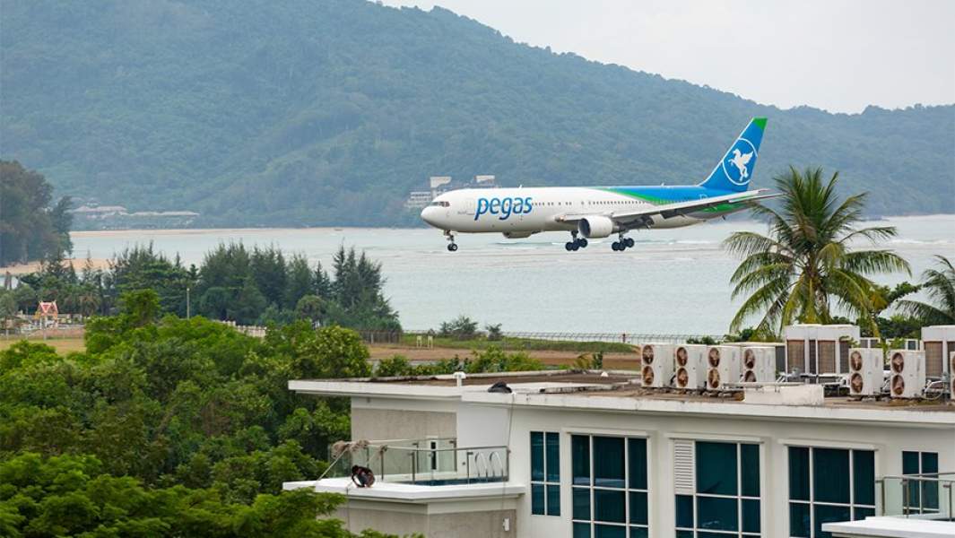 прилет самолета