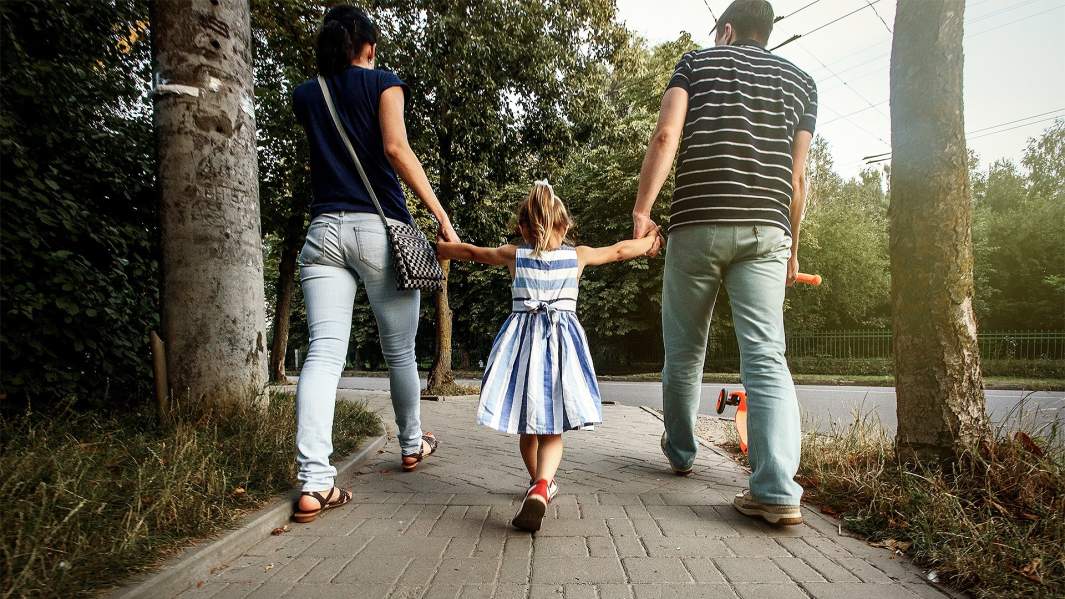 семья усыновление