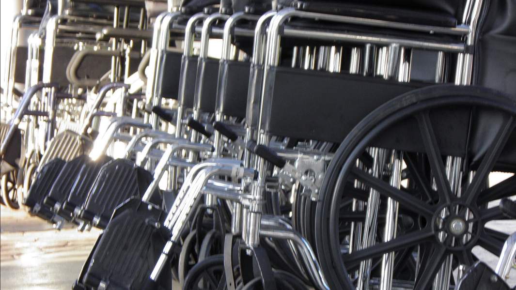 Идут по спискам: как мошенники обманывают тех, кто ищет помощи