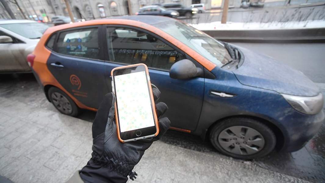 Автомобиль сервиса московского каршеринга