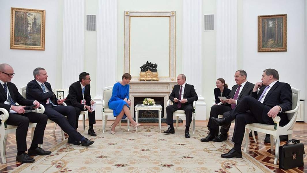 Президент РФ Владимир Путин и президент Эстонии Керсти Кальюлайд во время встречи