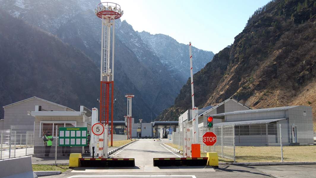 Пункт пропуска «Верхний Ларс»