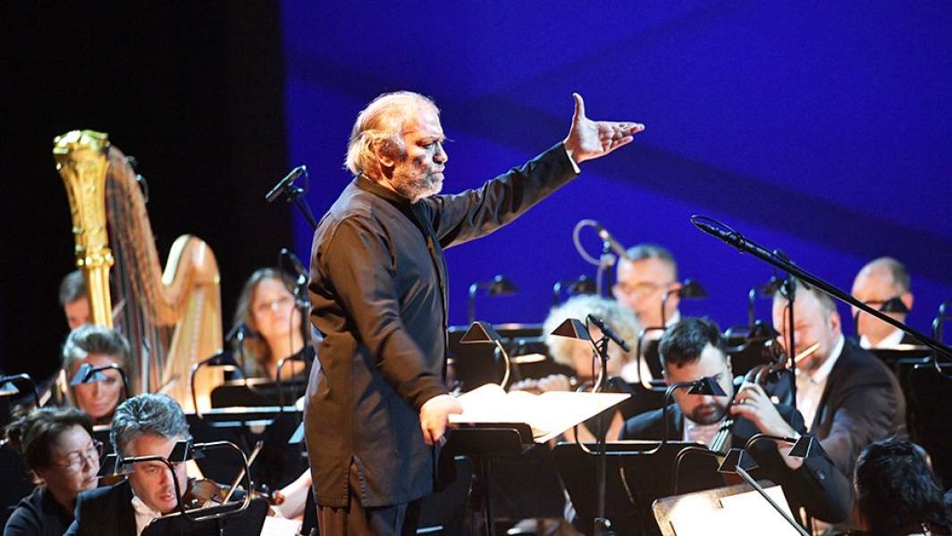 Выступление симфонического оркестра Мариинского театра под управлением дирижера Валерия Гергиева на гала-открытии VII Санкт-Петербургского международного культурного форума на новой сцене Мариинского театра