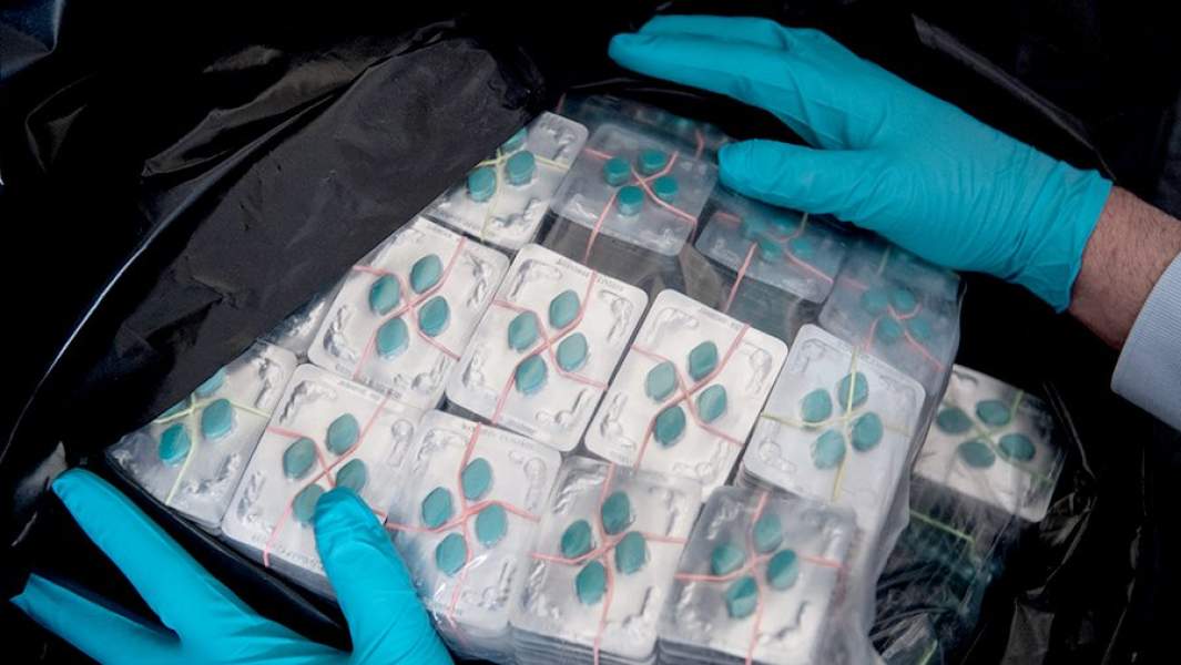 таблетки лекарства 