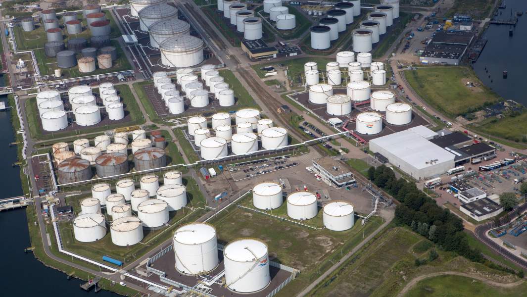 азс амстердам