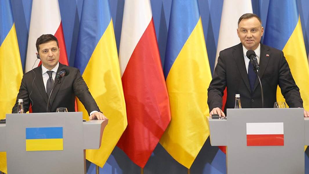 Президент Украины Владимир Зеленский во время совместной пресс-конференции с президентом Польши Анджеем Дудой в 75-ю годовщину освобождения Освенцима. 27 января 2020 года