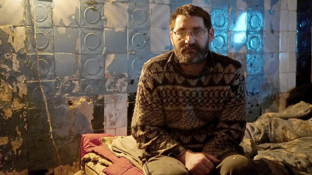 Александр Студеникин — один из двух последних жителей бомбоубежища в районе Шахта 6/7