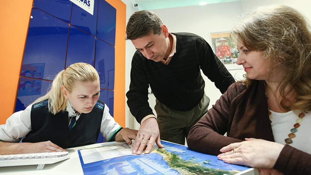 Подбор тура в офисе туроператора