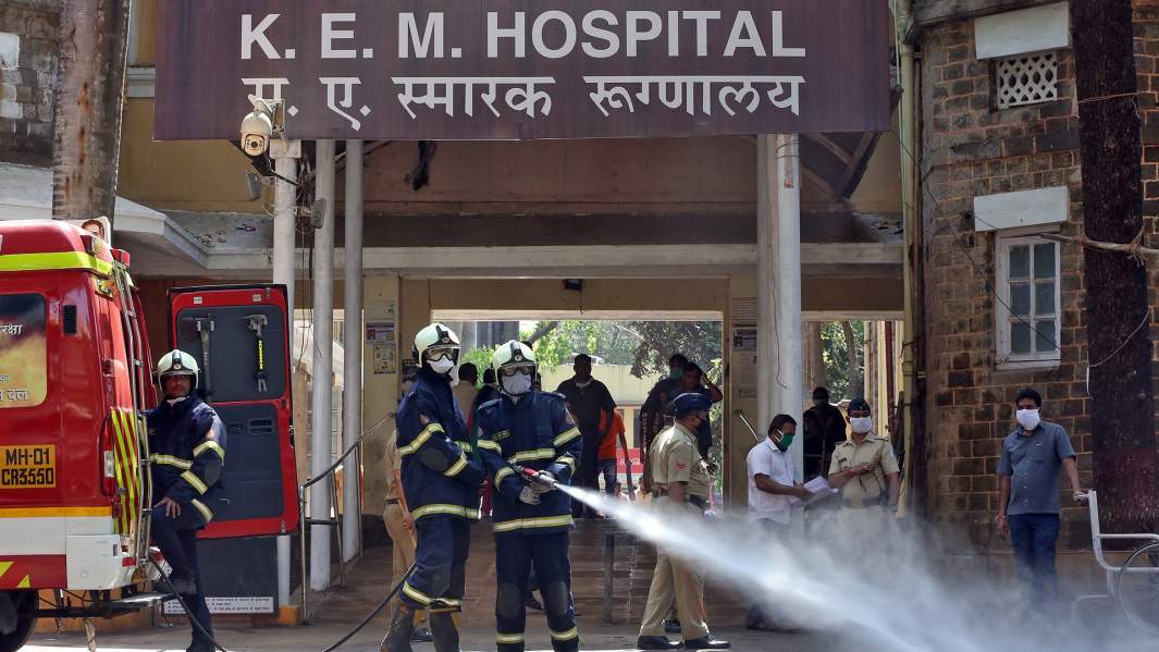 Покиньте размещение: почему россиян выселяют из отелей в Индии