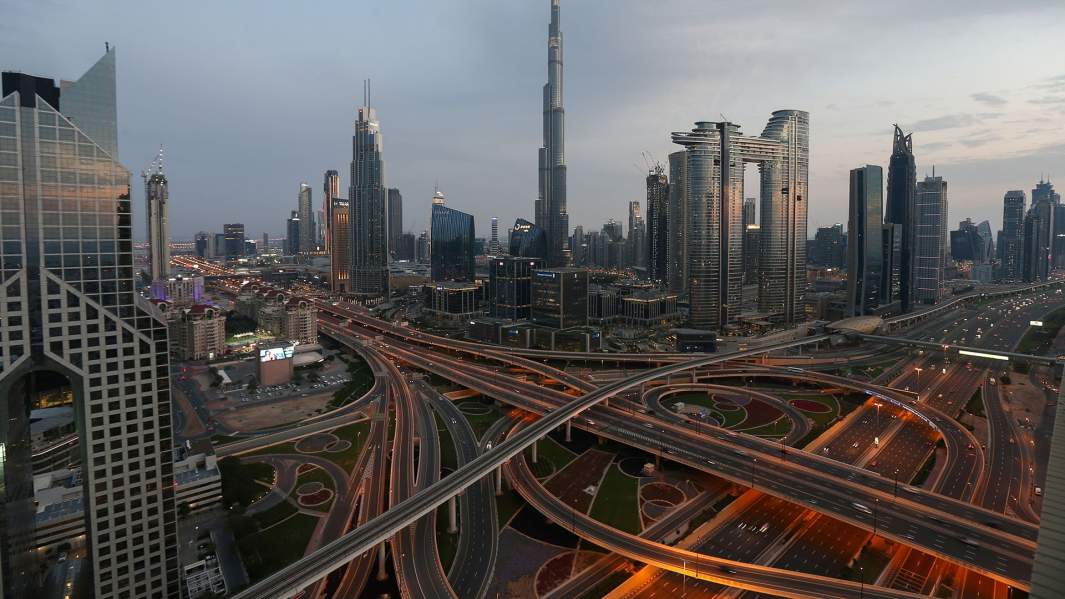 Опустевшие улицы в Дубае